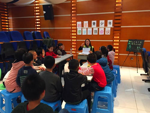 图2 社工引导青少年举例参加过的社区活动.jpg