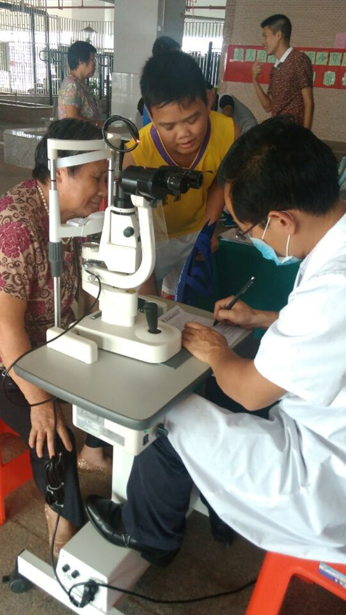 1.白内障筛查.jpg
