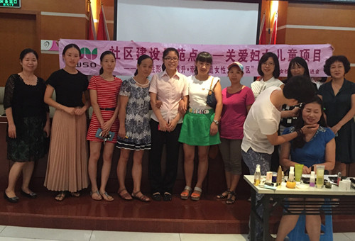 02 全体人员合影.jpg