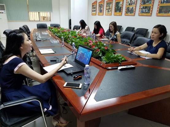 彭思敏为鑫梓润养老服务中心提供指导服务